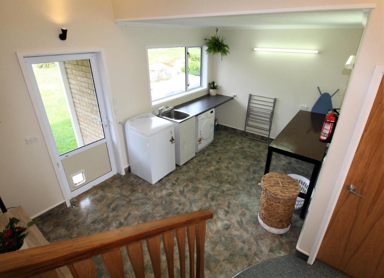 Labyrinth Gardens Guest House ทาคาคา ภายนอก รูปภาพ